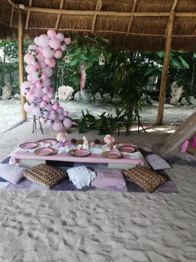 Kuha Glamping Hotell Playa del Carmen 0*,  Mexiko